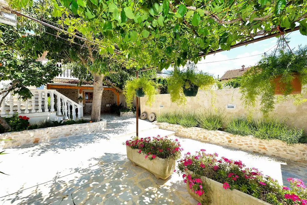 Holiday Home Sudinjevi Dvori Sukošan 0*,  Kroatien