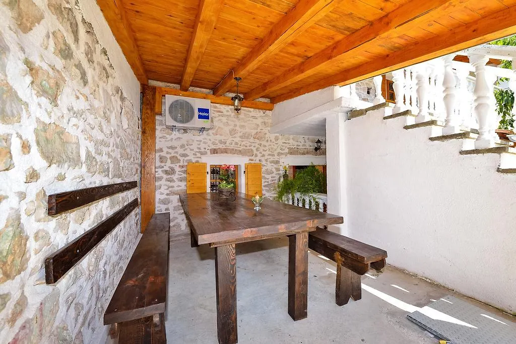 Holiday Home Sudinjevi Dvori Sukošan