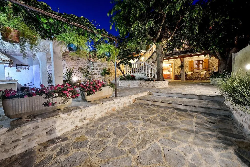 Holiday Home Sudinjevi Dvori Sukošan