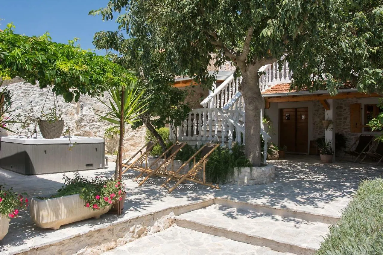 Holiday Home Sudinjevi Dvori Sukošan