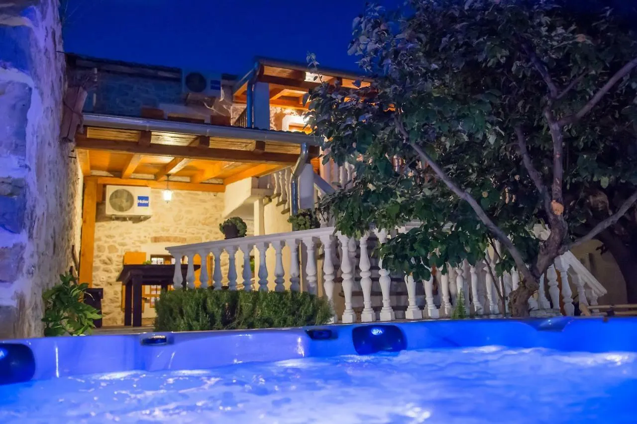 Holiday Home Sudinjevi Dvori Sukošan